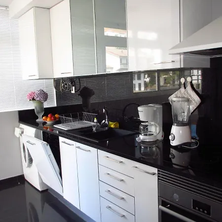 Tranquil Ocean View Funchal (Madeira)